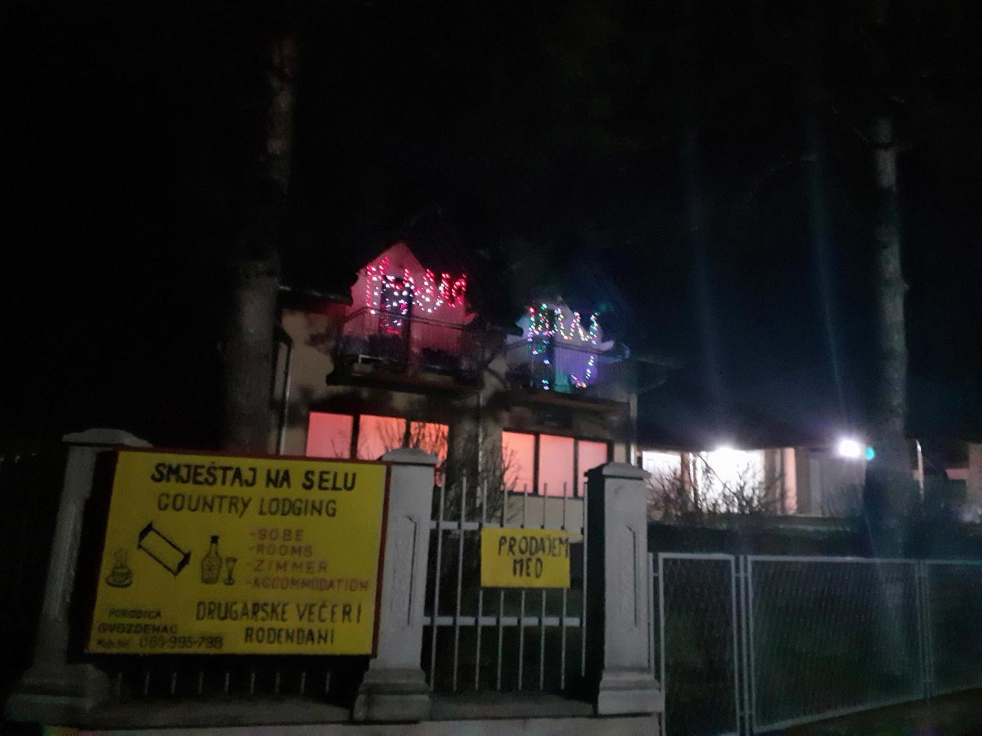 דירות Sipovo Smjestaj Na Selu,Porodica Gvozdenac מראה חיצוני תמונה